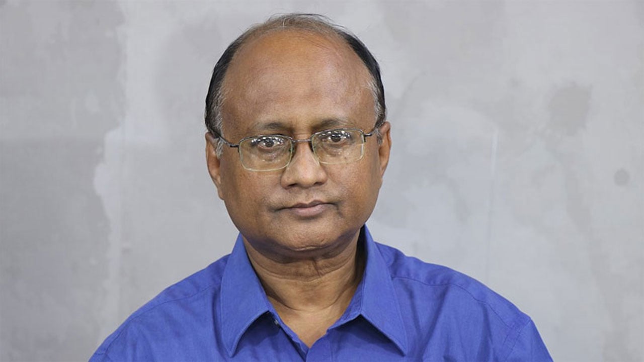 পদত্যাগের পর যা বললেন দুদক চেয়ারম্যান