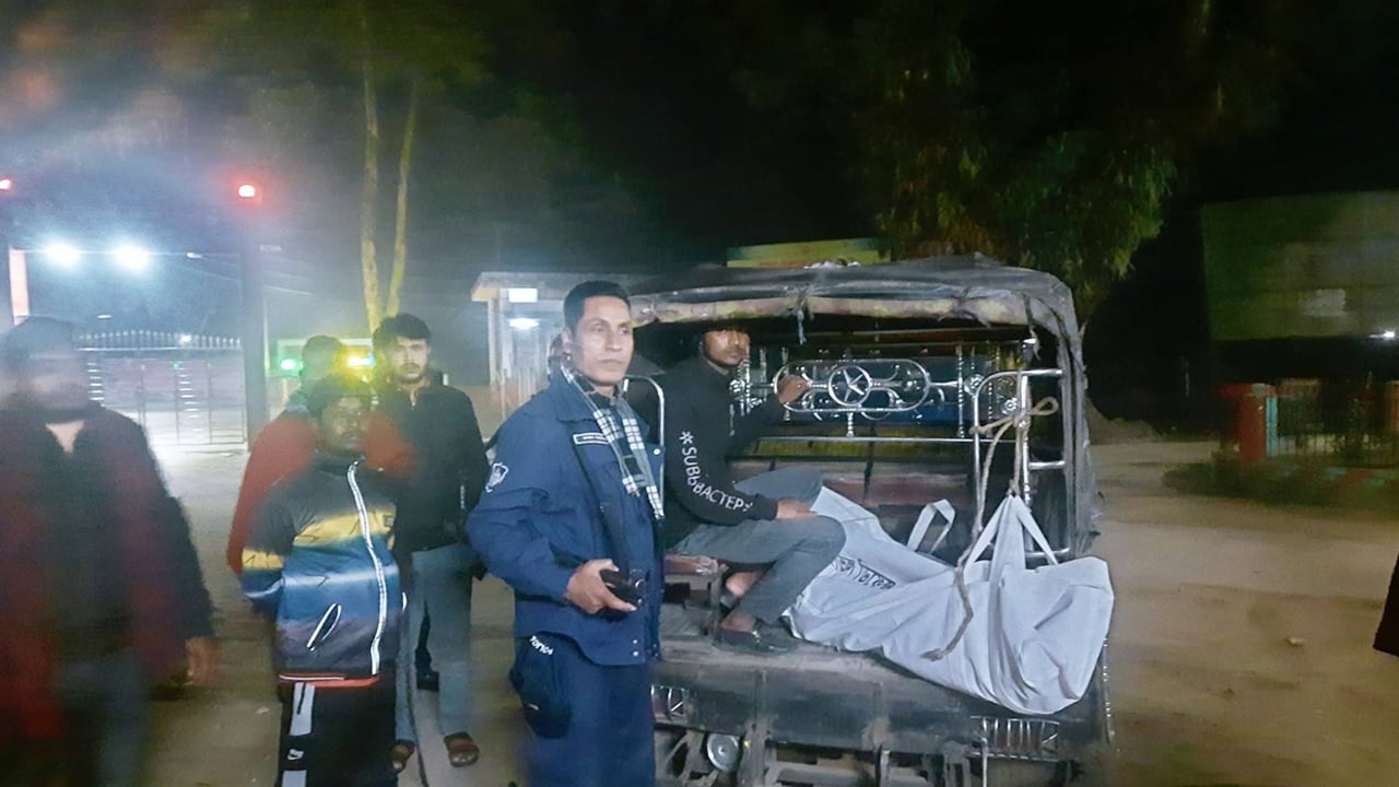 ঈশ্বরগঞ্জে পিকআপ–মোটরসাইকেল সংঘর্ষে যুবকের মৃত্যু