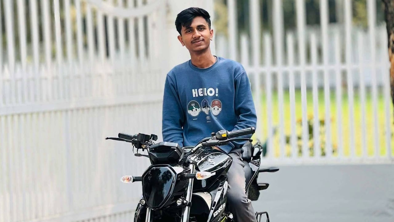 কাপাসিয়ায় সড়ক দুর্ঘটনায় এসএসসি পরীক্ষার্থীর মৃত্যু
