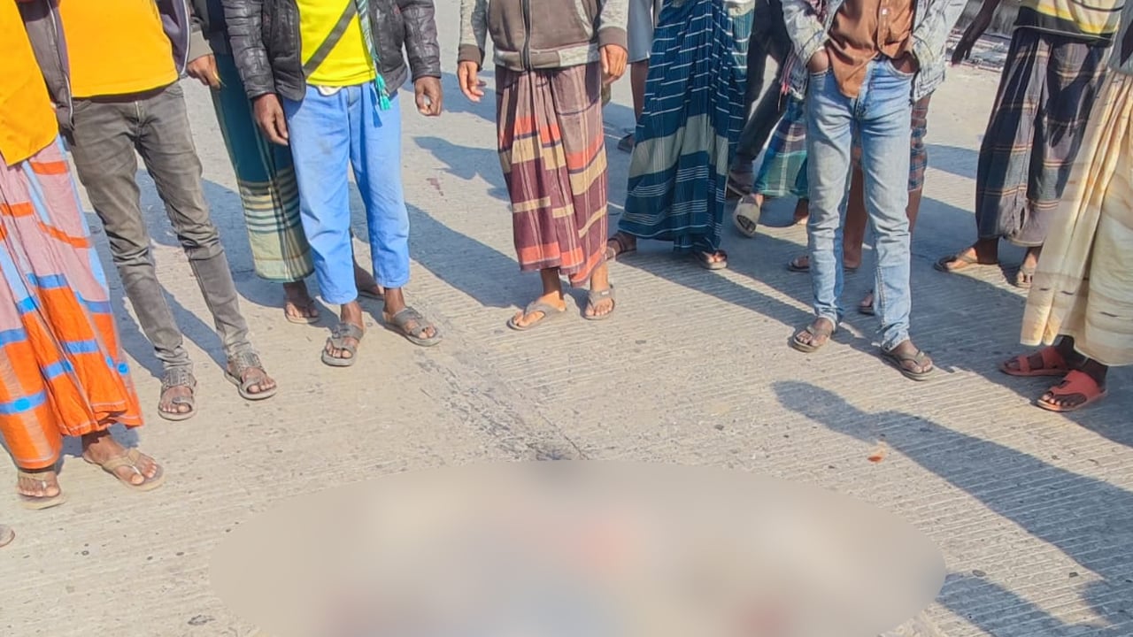 সিরাজগঞ্জে ট্রাকের ধাক্কায় মোটরসাইকেল চালক নিহত