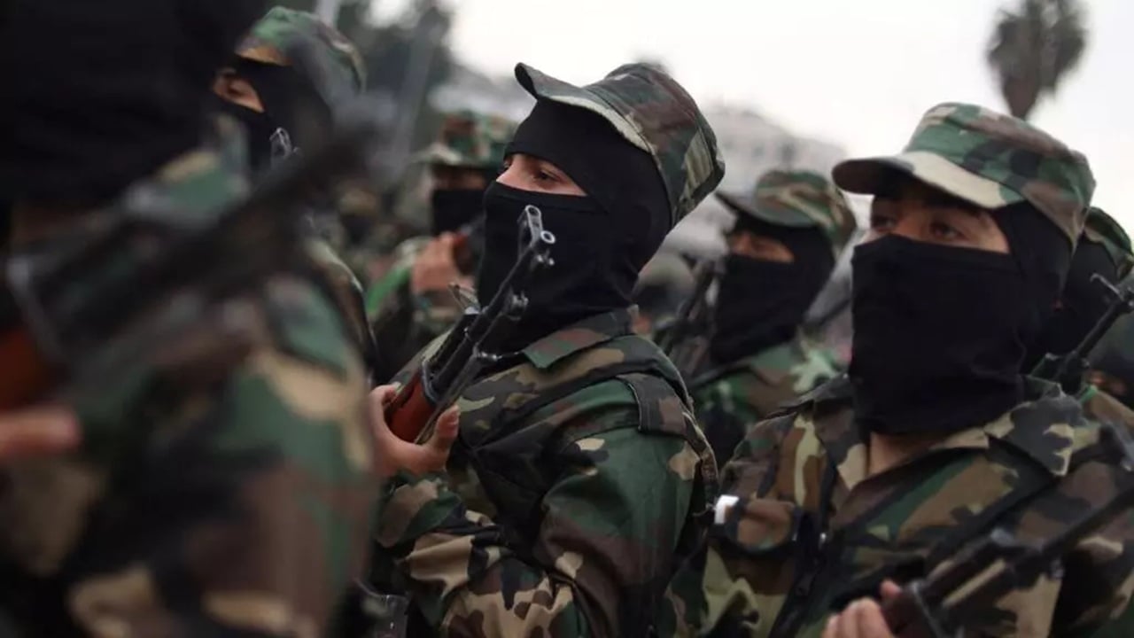 সিরিয়ায় সেনাবাহিনী ও এসডিএফের সংঘর্ষে নিহত ২, আহত ১৩