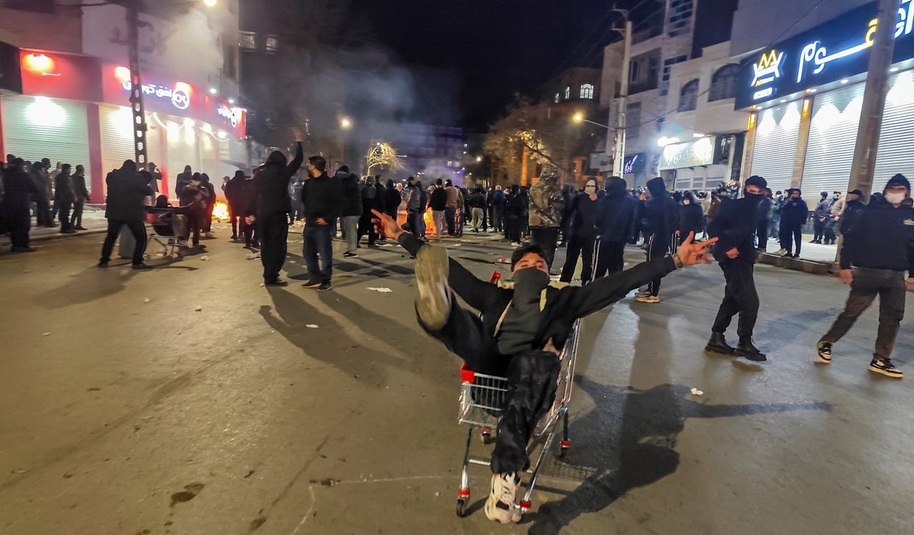 ইরানে বিক্ষোভে নিহতের সংখ্যা ৫০০ ছাড়িয়েছে: মানবাধিকার সংস্থা