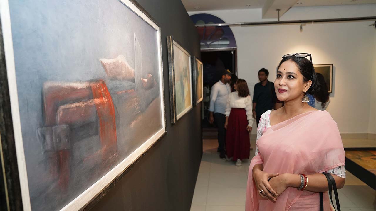 আলিয়ঁস ফ্রঁসেজে চলছে লিটনের একক চিত্রপ্রদর্শনী