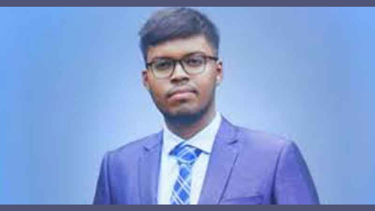 ডাকসু নির্বাচন, খালিদের প্যানেল থেকে সরে দাঁড়ালেন আরেক প্রার্থী