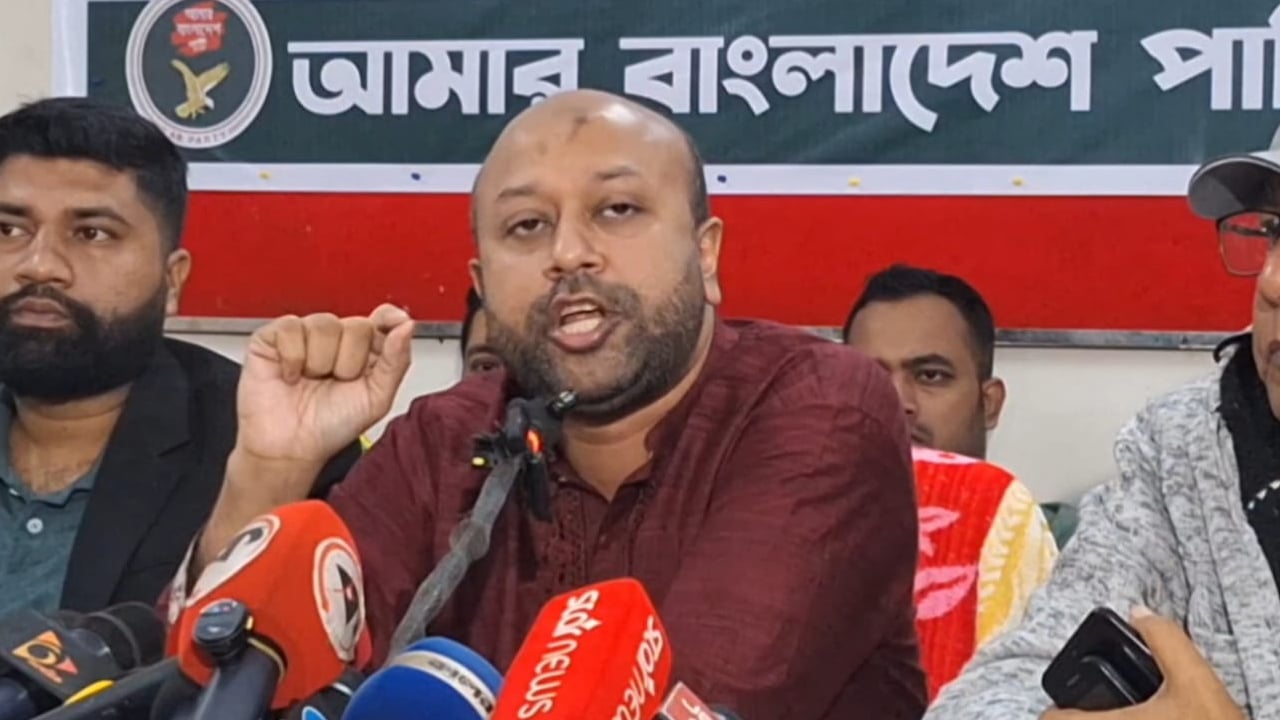 বিএনপি নব্য আওয়ামী ফ্যাসিবাদের মতো হচ্ছে: ব্যারিস্টার ফুয়াদ