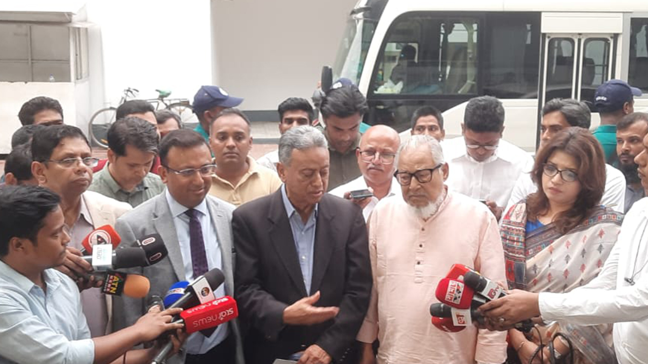 ইইউ চায় বাংলাদেশে দ্রুত নির্বাচনের গণতন্ত্র ফিরে আসুক