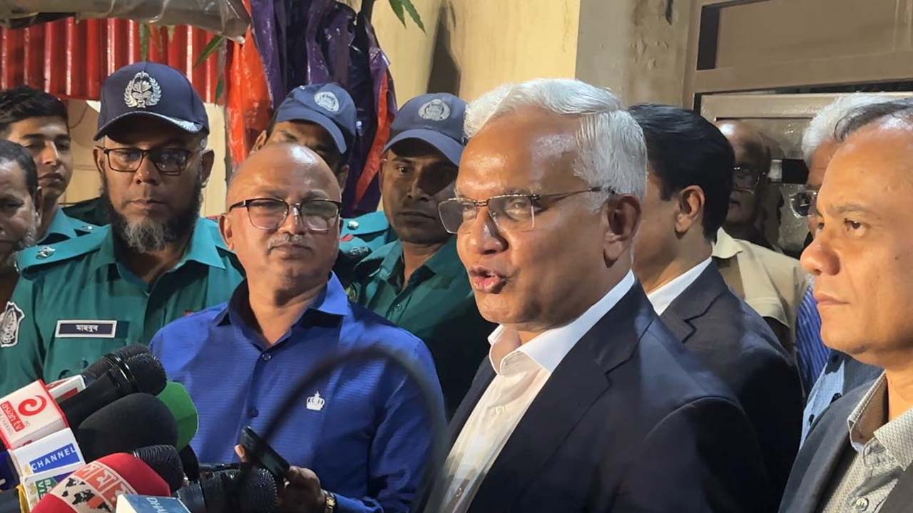 পাকিস্তান-বাংলাদেশের সম্পর্ক স্বাভাবিক নিয়ে আলোচনা হয়েছে: ডা জাহিদ