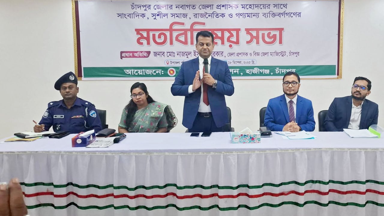 ব্যালট পেপার ছিনিয়ে নেয়ার চেষ্টা করলে সে হাত আর থাকবে না