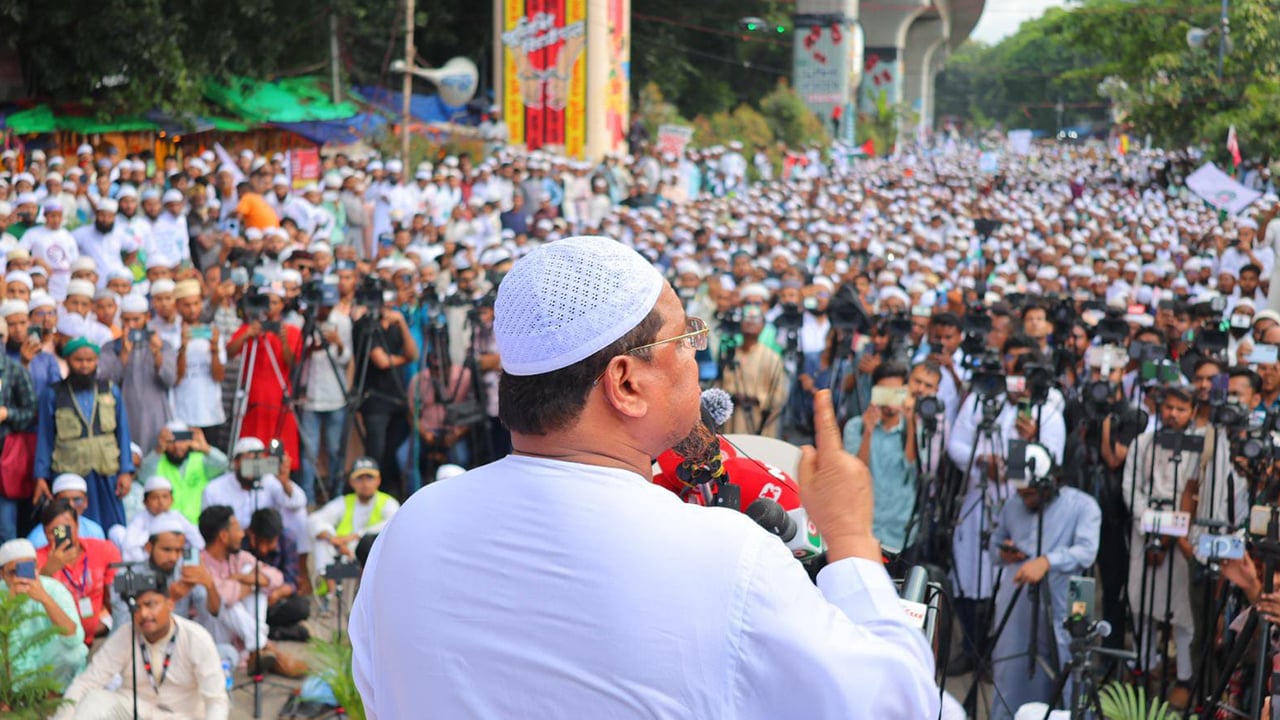 ফ্যাসিস্ট তৈরির নির্বাচন আর দেখতে চাই না: ছাত্রসমাবেশে চরমোনাই পীর