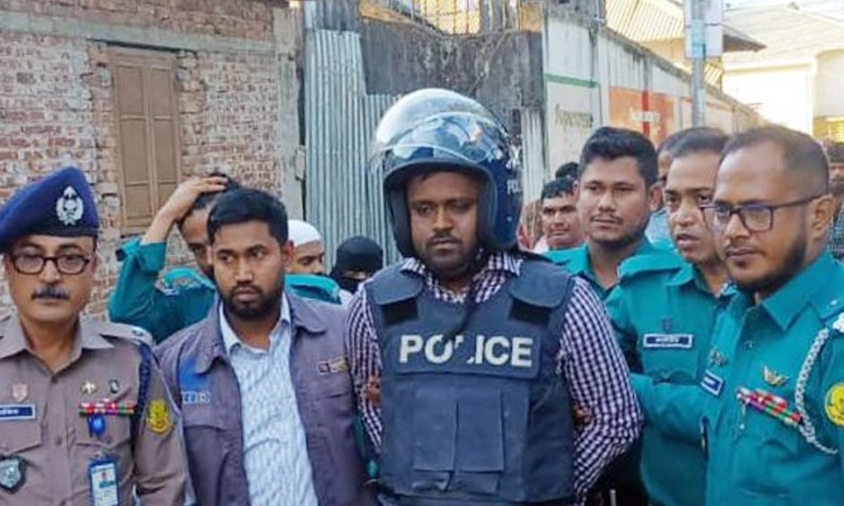 আসামি ধরতে গিয়ে ছুরিকাঘাতে সিআইডি কর্মকর্তা আহত