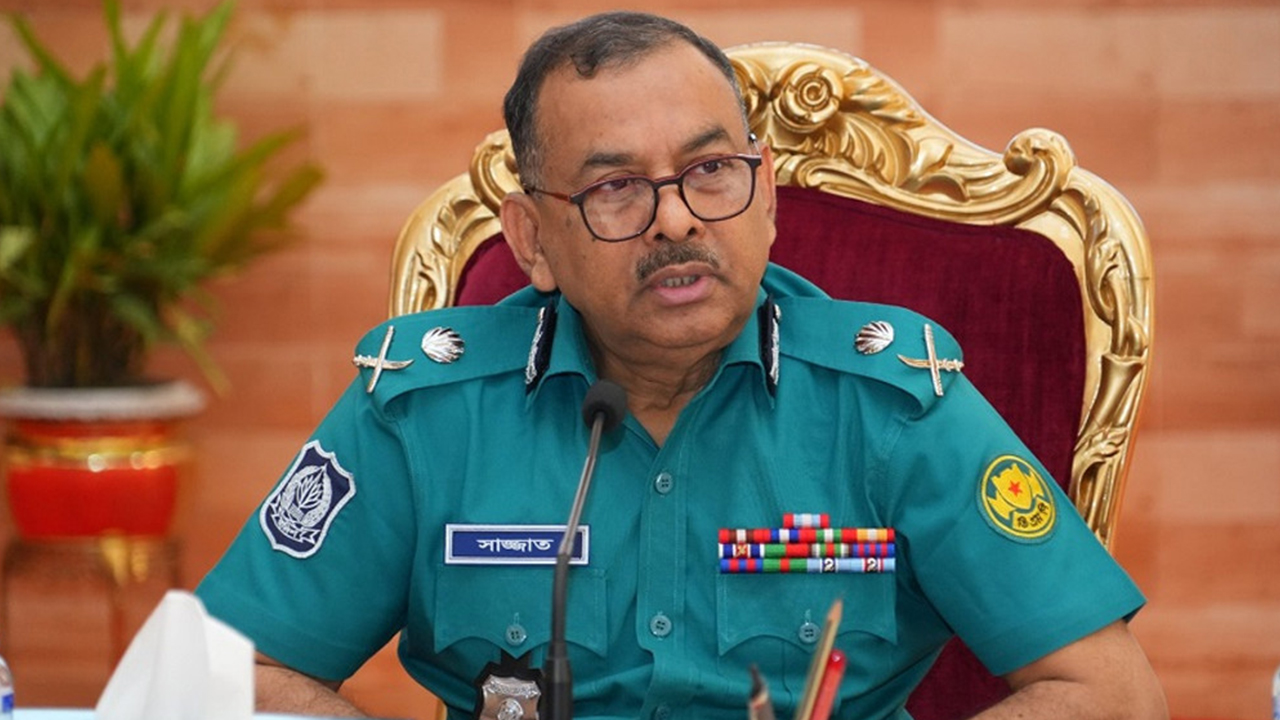 রাজনৈতিক মতাদর্শের ঊর্ধ্বে থেকে নির্বাচনের প্রস্তুতি নিতে হবে: ডিএমপি কমিশনার