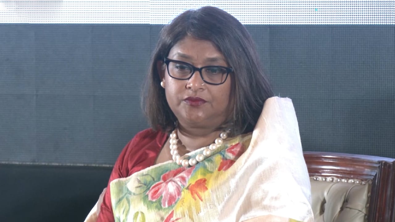 পুতুলসহ ৩৫ জনের নামে দুদকের মামলা