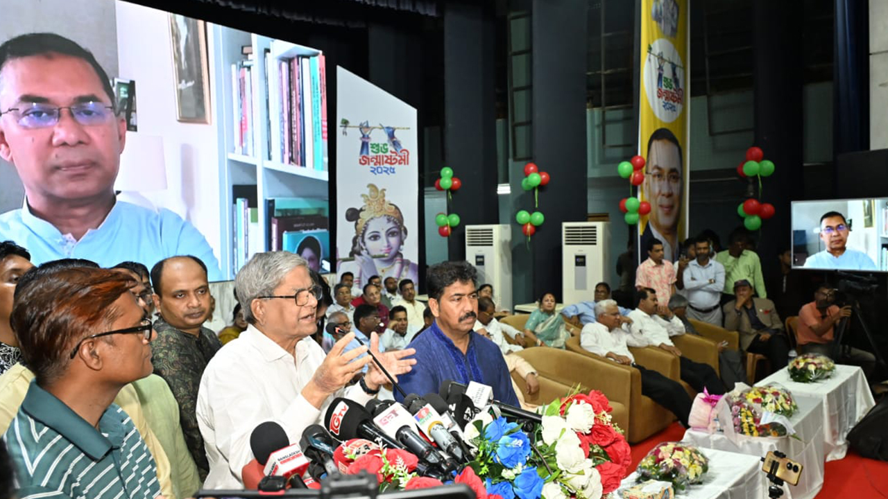 একাত্তরকে ভুলিয়ে দেয়ার ষড়যন্ত্র চলছে: মির্জা ফখরুল