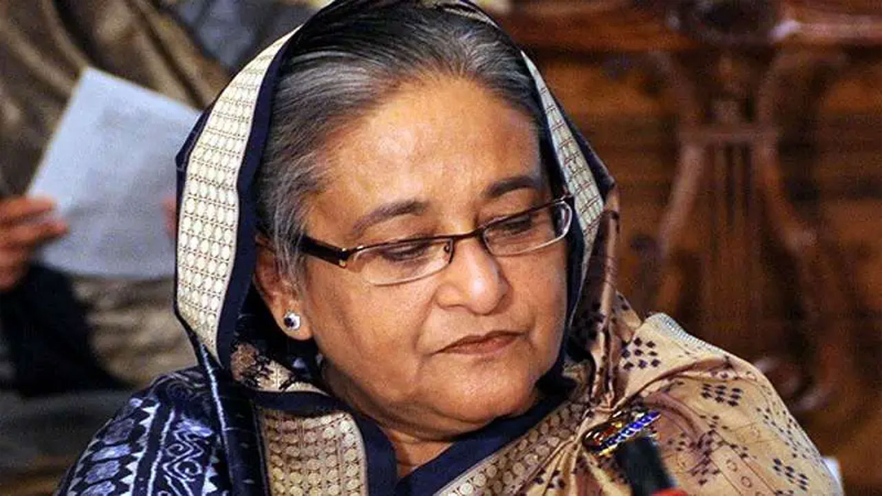 শেখ হাসিনাসহ ২৮৬ জনের দেশত্যাগে নিষেধাজ্ঞা