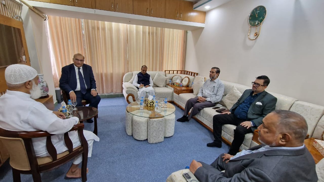 জামায়াত আমিরের সঙ্গে পাক হাইকমিশনারের সৌজন্য সাক্ষাৎ