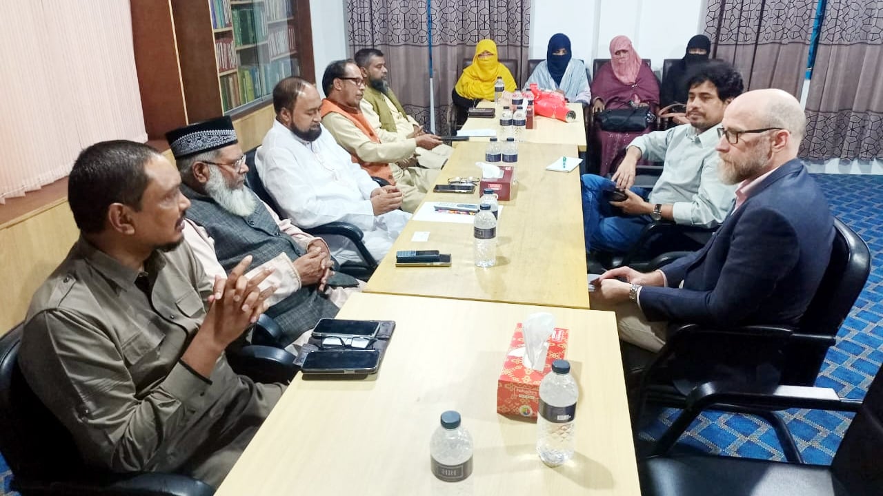 সিলেটে জামায়াত নেতাদের সঙ্গে মার্কিন দূতাবাস কর্মকর্তার সাক্ষাৎ
