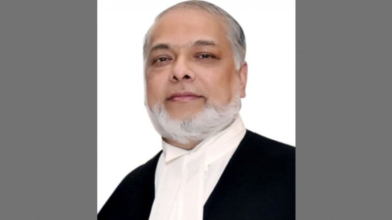 ভারপ্রাপ্ত প্রধান বিচারপতির দায়িত্বে জুবায়ের রহমান চৌধুরী