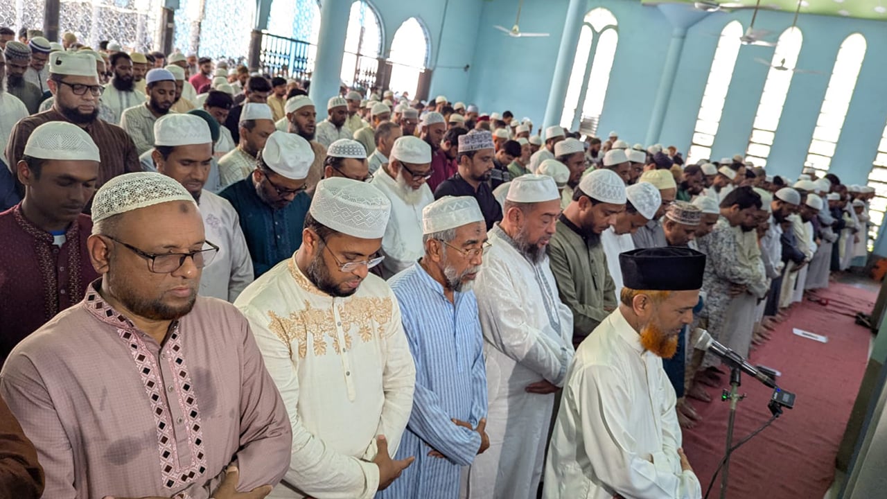 জামায়াতের সাবেক এমপি রোকেয়া আনসারের জানাজা ও দাফন সম্পন্ন