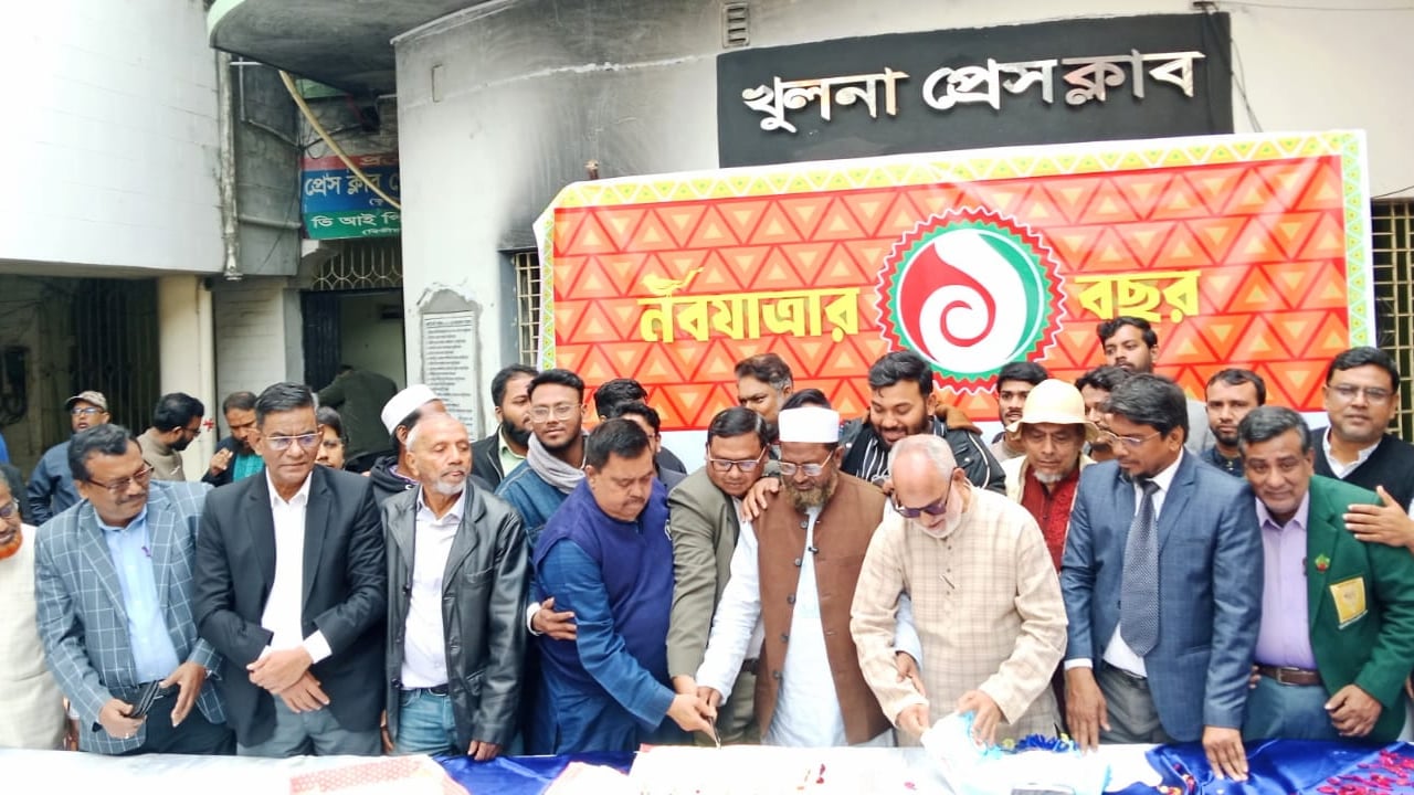 খুলনায় আমার দেশ বর্ষপূর্তির আয়োজনে গণমানুষের ঢল