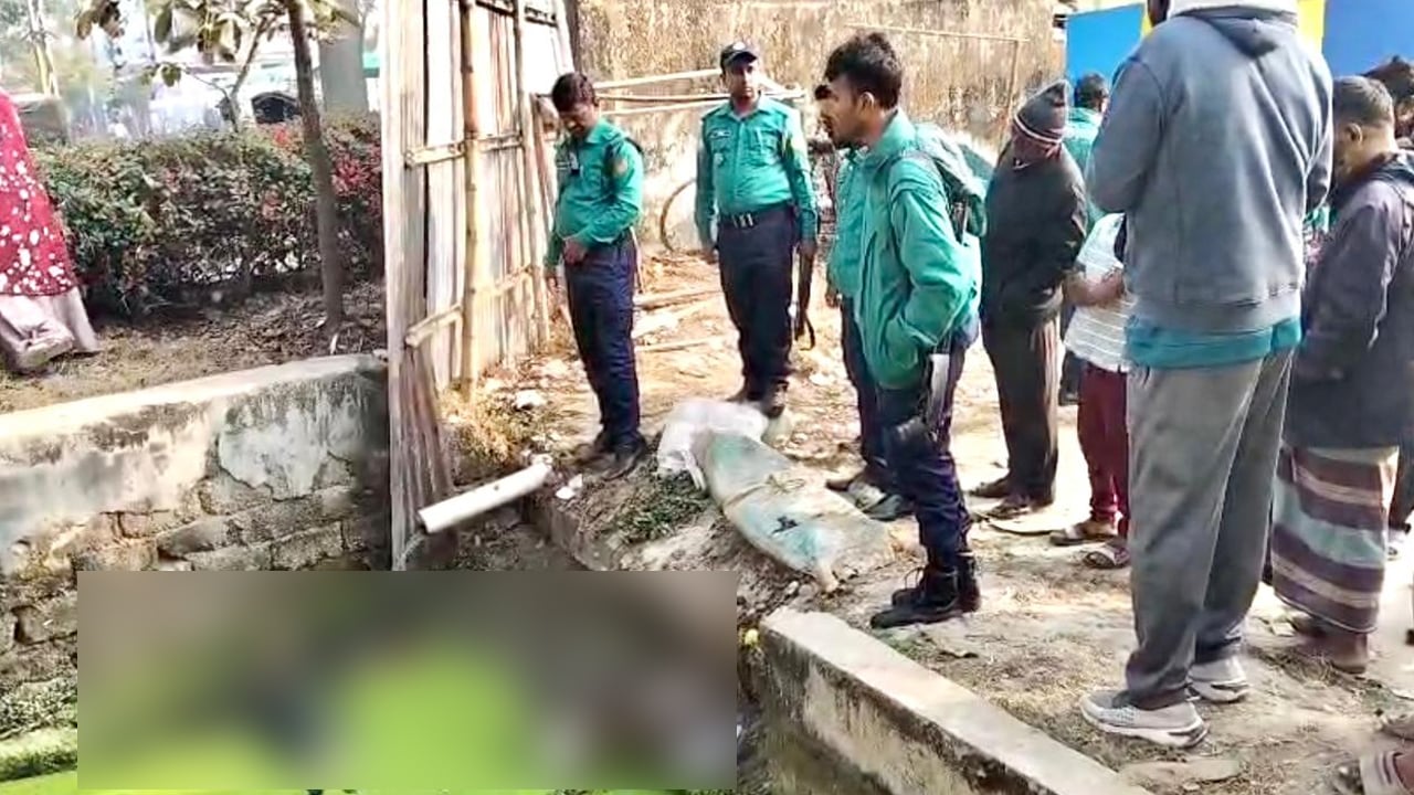 রাজশাহীতে ড্রেন থেকে অজ্ঞাতনামা লাশ উদ্ধার
