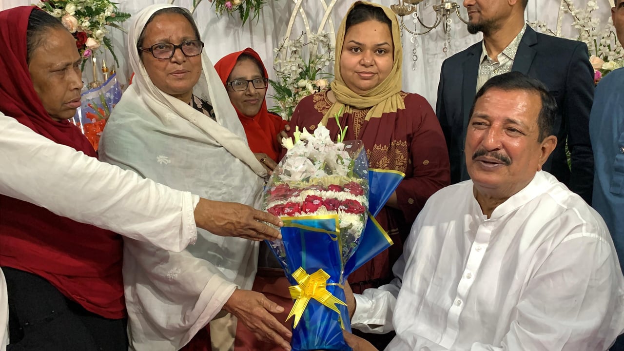 ওয়ান স্টপ সার্ভিস চালুর ঘোষণা ভূমিমন্ত্রীর