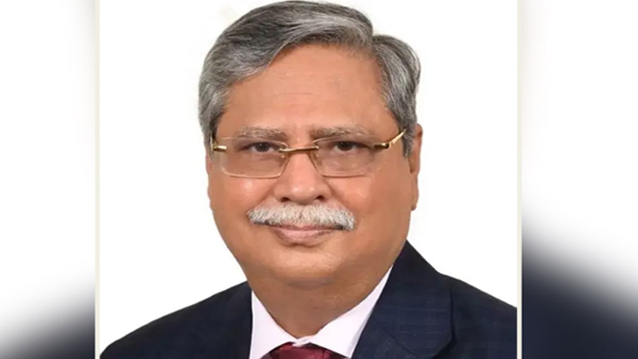 রাষ্ট্রপতির ছবি অপসারণ নিয়ে দিনভর গুঞ্জন, অবশেষে যা জানা গেল