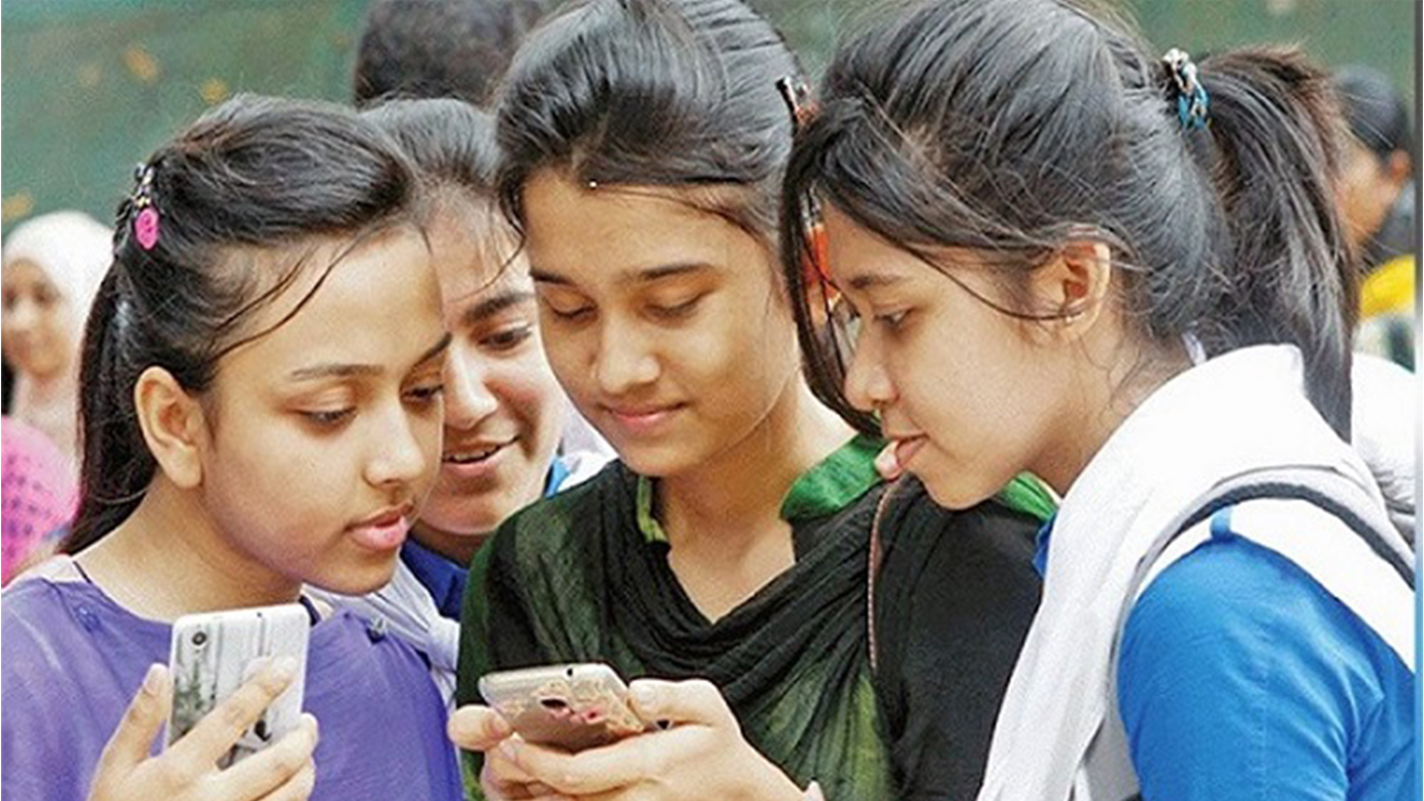 এসএসসির পুনঃনিরীক্ষণে বেড়েছে পাস ও জিপিএ ৫