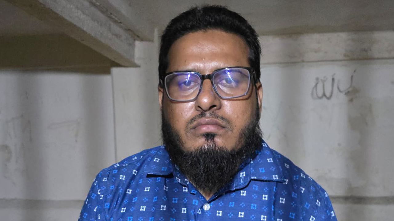 বনানীতে নিষিদ্ধ ছাত্রলীগ নেতা সোহেল গ্রেপ্তার