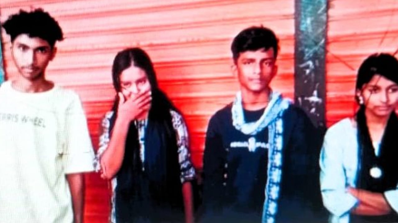 দুই কিশোরীকে অপহরণের অভিযোগ, এলাকায় চাঞ্চল্যের সৃষ্টি