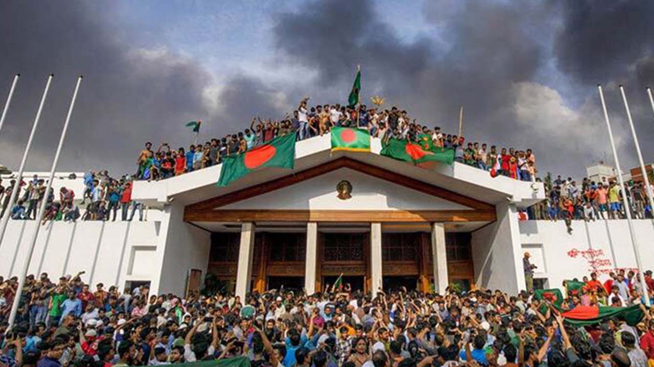 জুলাই সনদ পর্যালোচনা করে মতামত দিয়েছে ২৬ দল