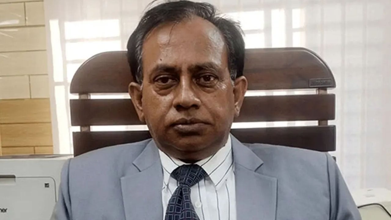 ১৭ বিয়ে করা সেই বন কর্মকর্তা বরখাস্ত