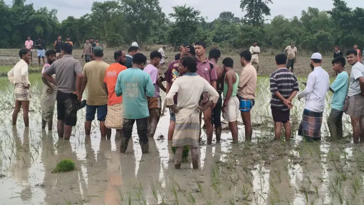 ফটিকছড়িতে বিদ্যুৎস্পৃষ্টে দুই কৃষকের মৃত্যু