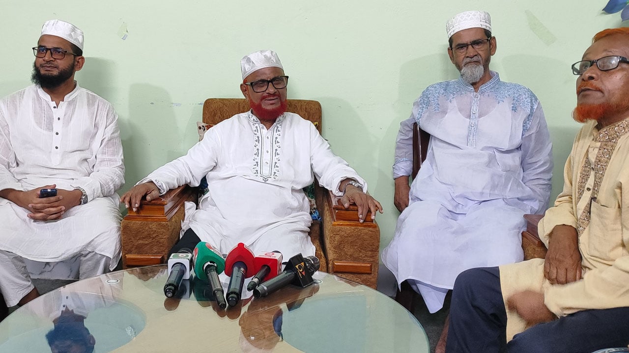 ‎রাষ্ট্রপতি চুপ্পুকে অনেক আগেই বিদায় করা উচিত ছিল: এটিএম আজহার 