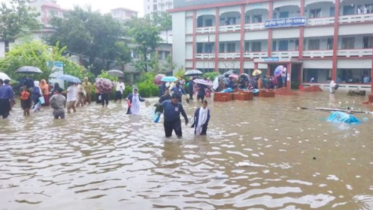 দুর্যোগে পরীক্ষা : দুর্ভোগের দায় কার