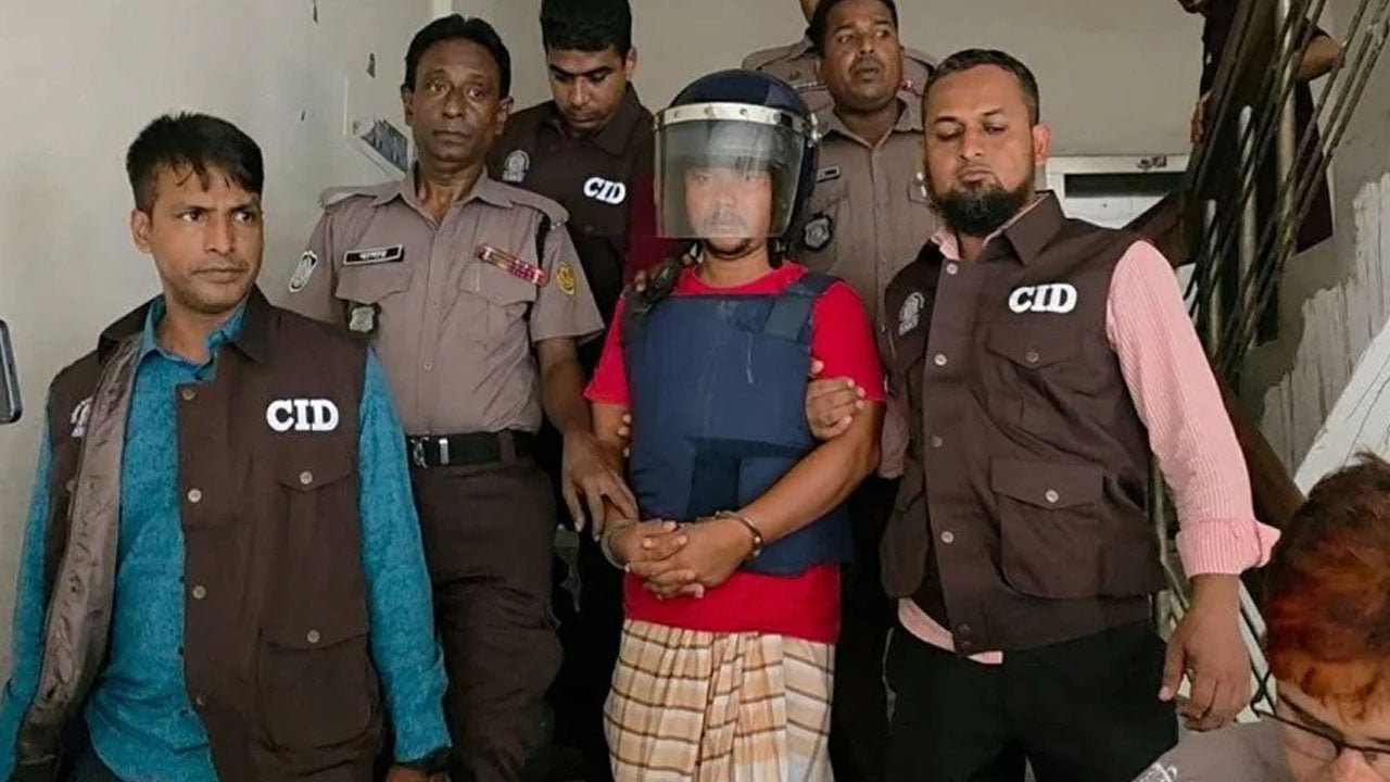 অর্থপাচার মামলায় রিমান্ড শেষে কারাগারে হরিদাস চন্দ্র