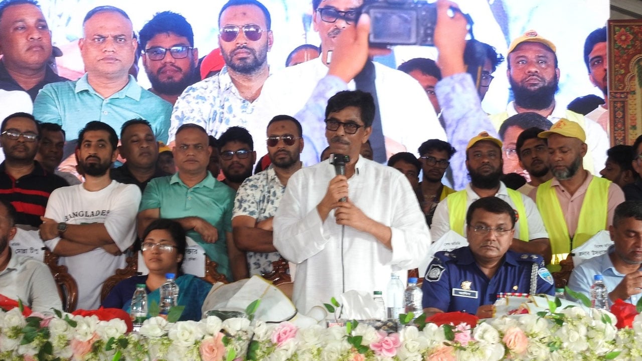 সরকার দেশের প্রতিটি নাগরিকের ধর্মীয় স্বাধীনতা রক্ষায় প্রতিশ্রুতিবদ্ধ