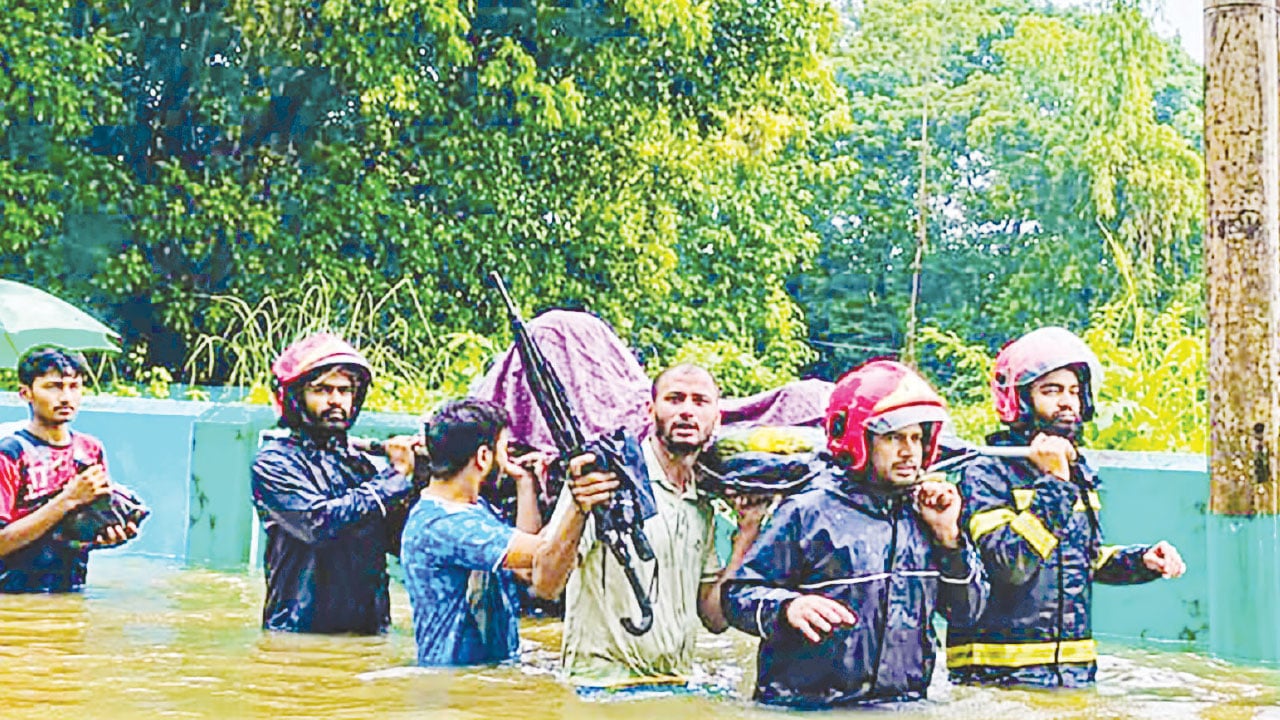 চট্টগ্রামে বন্যার ১০ দিনে ৩৬৫ নবজাতকের জন্ম