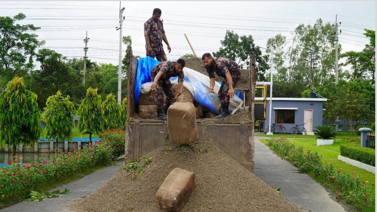 হবিগঞ্জে প্রায় ২ কোটি টাকার ভারতীয় পণ্য জব্দ