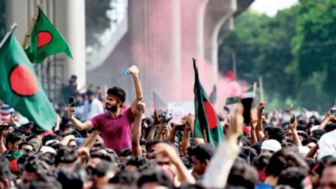 বিপ্লবোত্তর বাস্তবতা ত্যাগের নৈঃশব্দ্য ও উচ্ছিষ্টের রাজনীতি