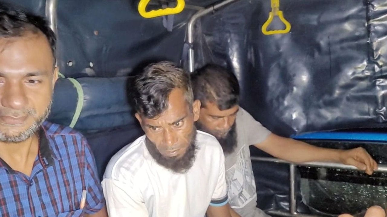 বগুড়ায় মানসিক ভারসাম্যহীন নারীকে ধর্ষণের অভিযোগ, আটক দুই