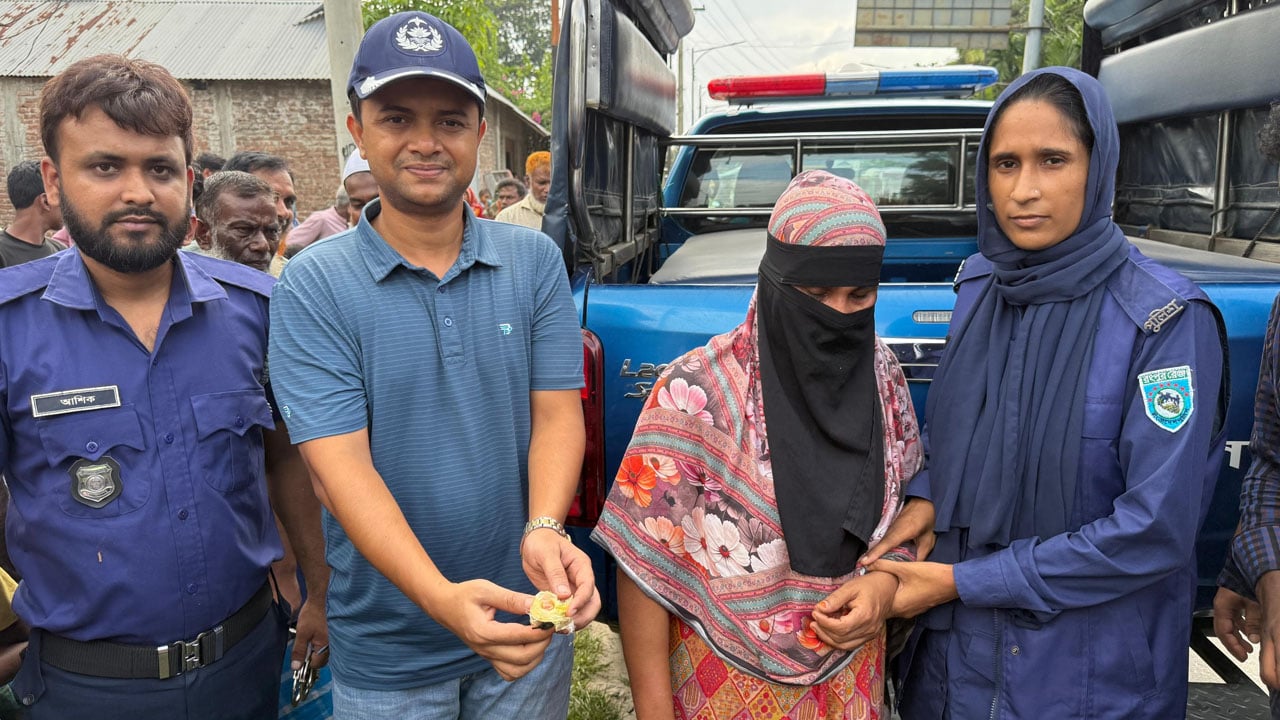 ভূরুঙ্গামারীর ইয়াবাসহ নারী মাদক কারবারি আটক