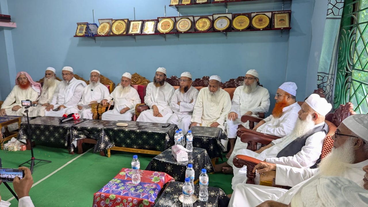 হেফাজতের নেতৃত্বে ৭ ইসলামী দলের বৈঠকে নতুন বার্তা