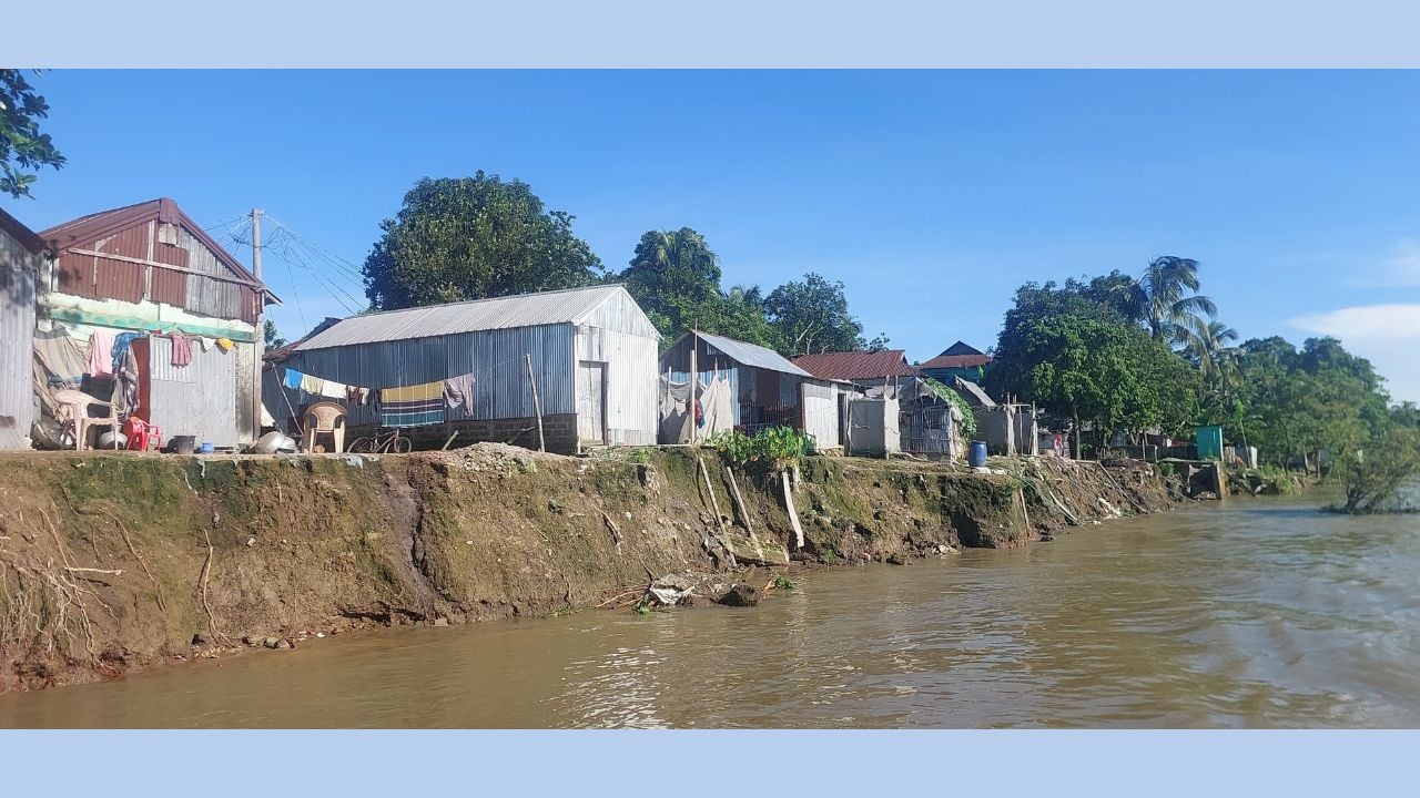 জামালগঞ্জে নদীভাঙনের ঝুঁকিতে শতাধিক বসতভিটা