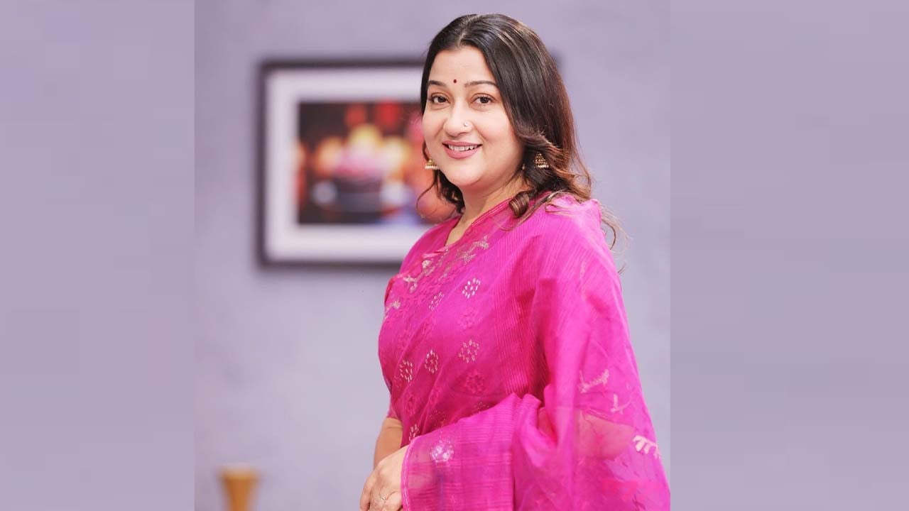 দাম্পত্যের নতুর গল্পে দীপা খন্দকার