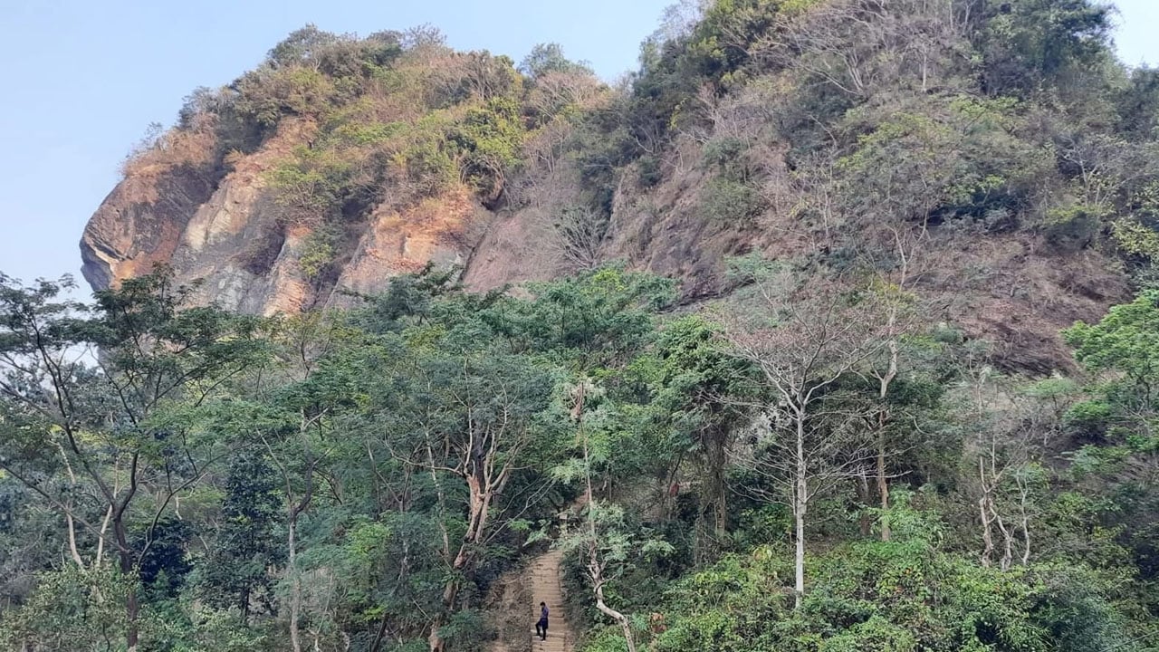 চন্দ্রনাথ থেকে গুলিয়াখালী, পর্যটনের অপার সম্ভাবনা সীতাকুণ্ডে