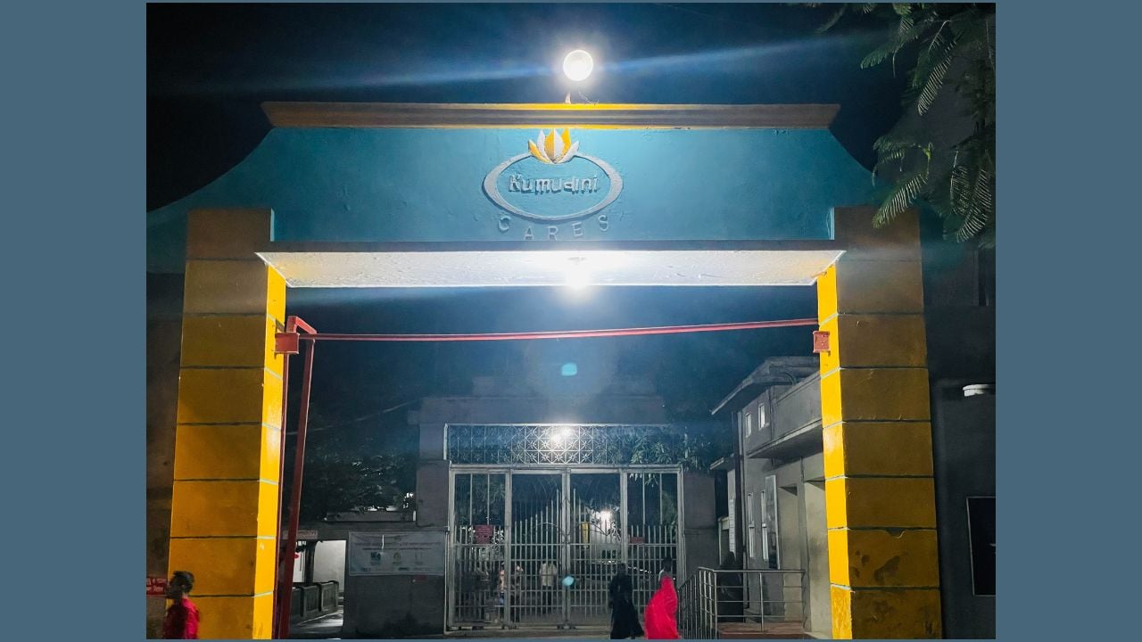মির্জাপুরে নৌকা ভ্রমণে গিয়ে বিদ্যুৎস্পৃষ্টে দুই যুবকের মৃত্যু