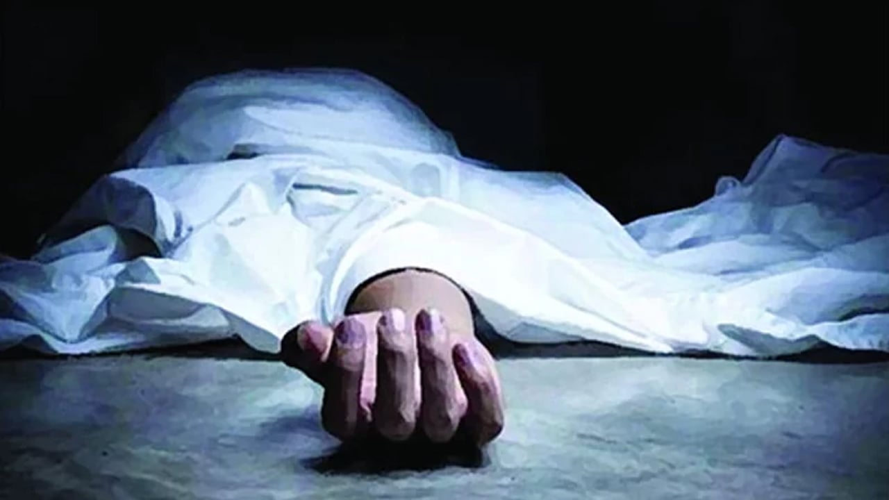 পার্বতীপুরে বাবার শাবলের আঘাতে ছেলে নিহত 


