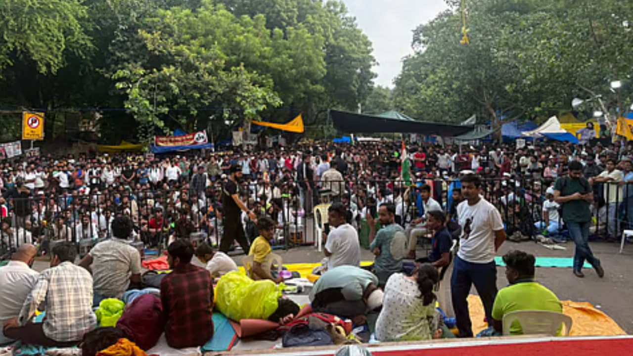 শিক্ষামন্ত্রীর পদত্যাগ প্রশ্নে আপস নয়, আন্দোলন চলবে: সিজেপি