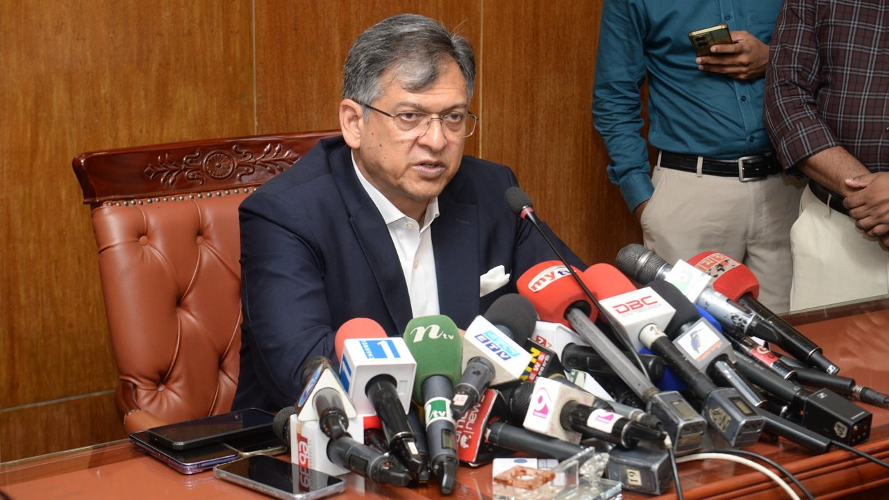 শেখ হাসিনা দেশে ফিরলে রায় কার্যকরের ব্যবস্থা নেওয়া হবে: স্বরাষ্ট্রমন্ত্রী