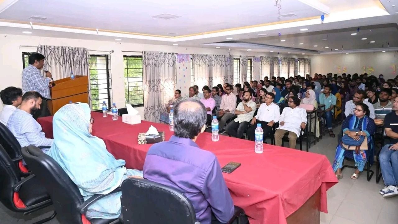 কুমিল্লা বিশ্ববিদ্যালয়ে মেধাবৃত্তি পেলেন ৩৮২ শিক্ষার্থী